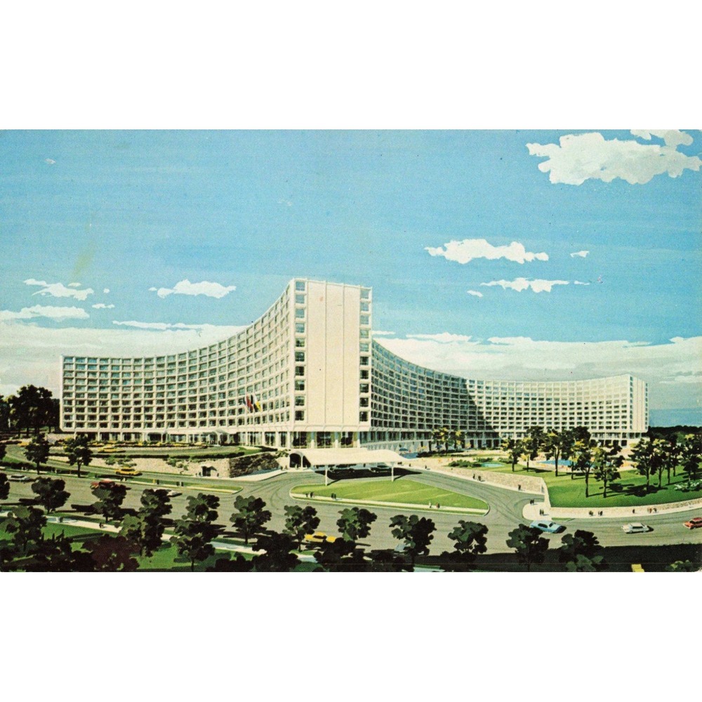 Vintage Washington Hilton Postcard Washington DC Plastichrome P69737 1970